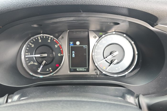 2021 Toyota Hilux SR5