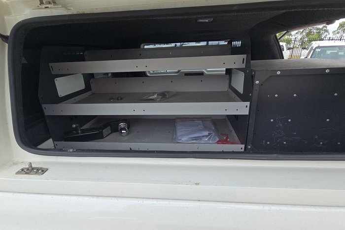 2021 Toyota Hilux SR5