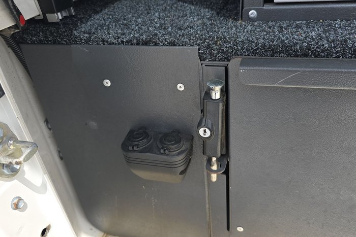 2021 Toyota Hilux SR5