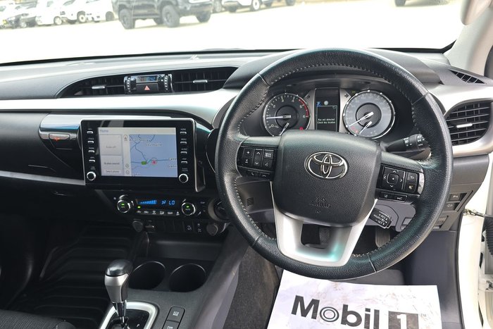 2021 Toyota Hilux SR5