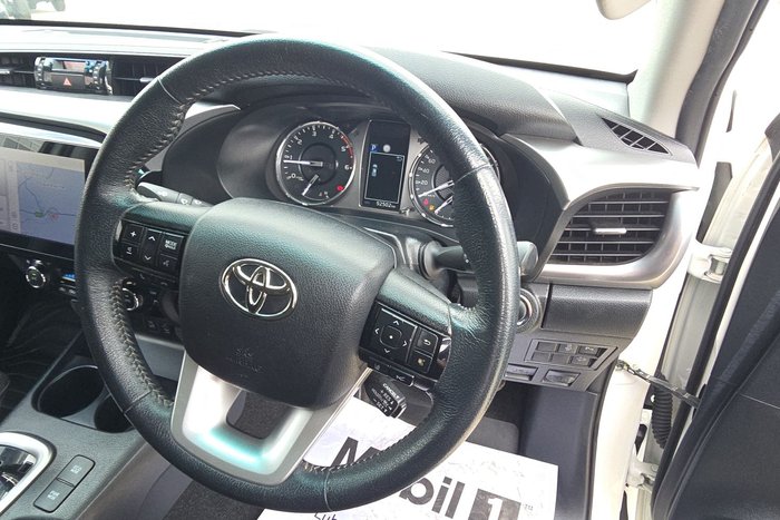 2021 Toyota Hilux SR5