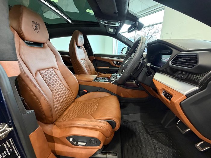 2021 Lamborghini Urus