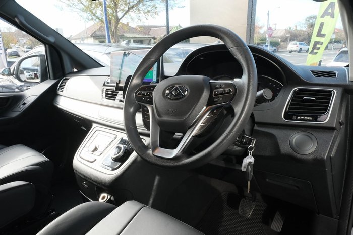 2025 LDV G10