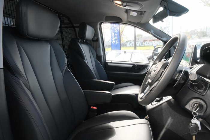 2025 LDV G10