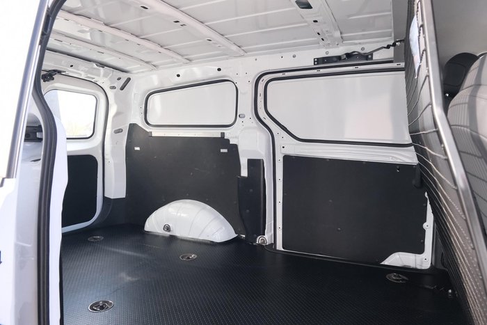 2025 LDV G10