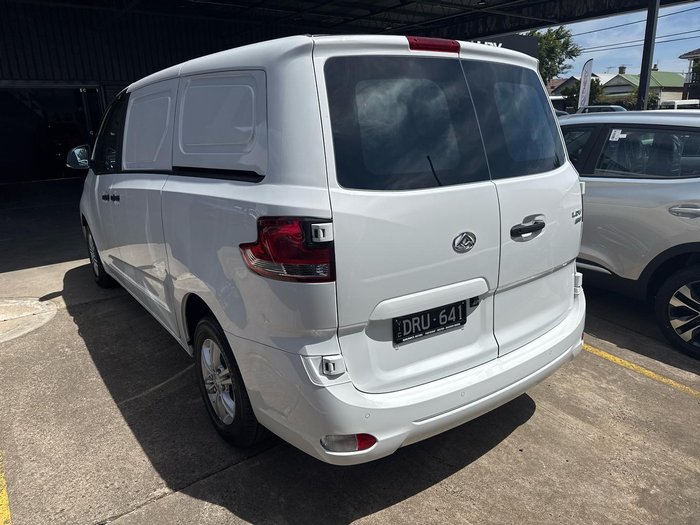 2025 LDV G10