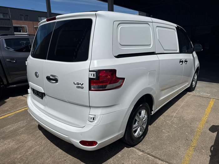 2025 LDV G10
