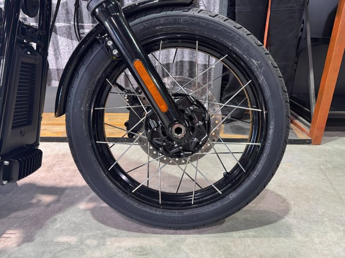 2025 Harley-davidson FXBB STREET BOB (117) Vivid Black