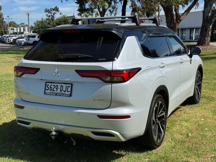 2024 Mitsubishi Outlander Exceed Tourer