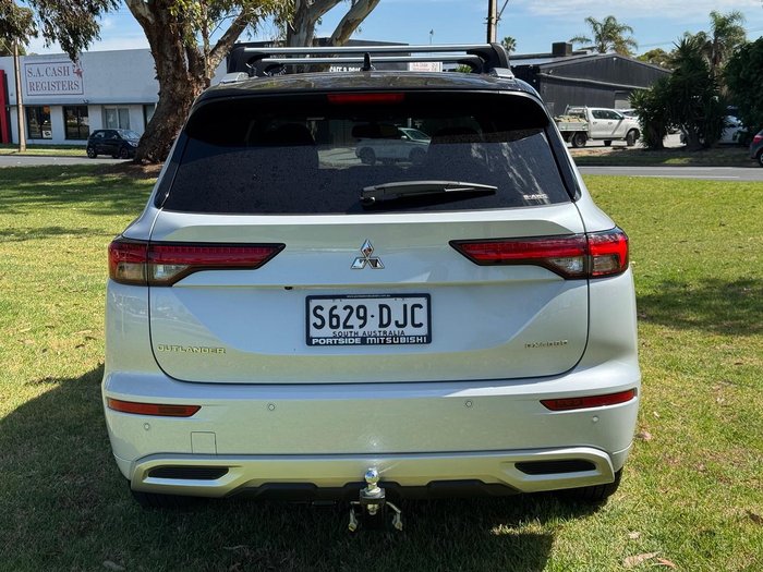 2024 Mitsubishi Outlander Exceed Tourer