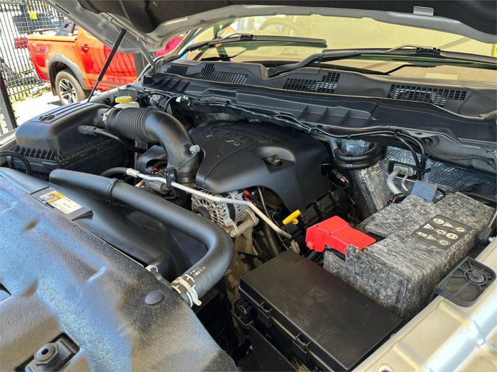 2018 RAM 1500 Express DS MY18 4X4 Dual Range Bright Silver