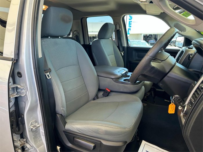 2018 RAM 1500 Express DS MY18 4X4 Dual Range Bright Silver