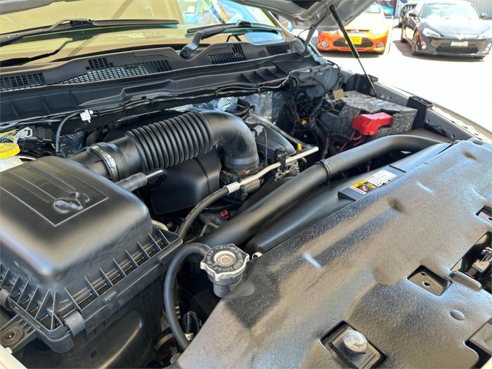 2018 RAM 1500 Express DS MY18 4X4 Dual Range Bright Silver