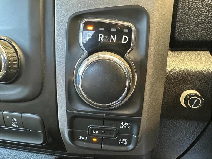 2018 RAM 1500 Express DS MY18 4X4 Dual Range Bright Silver