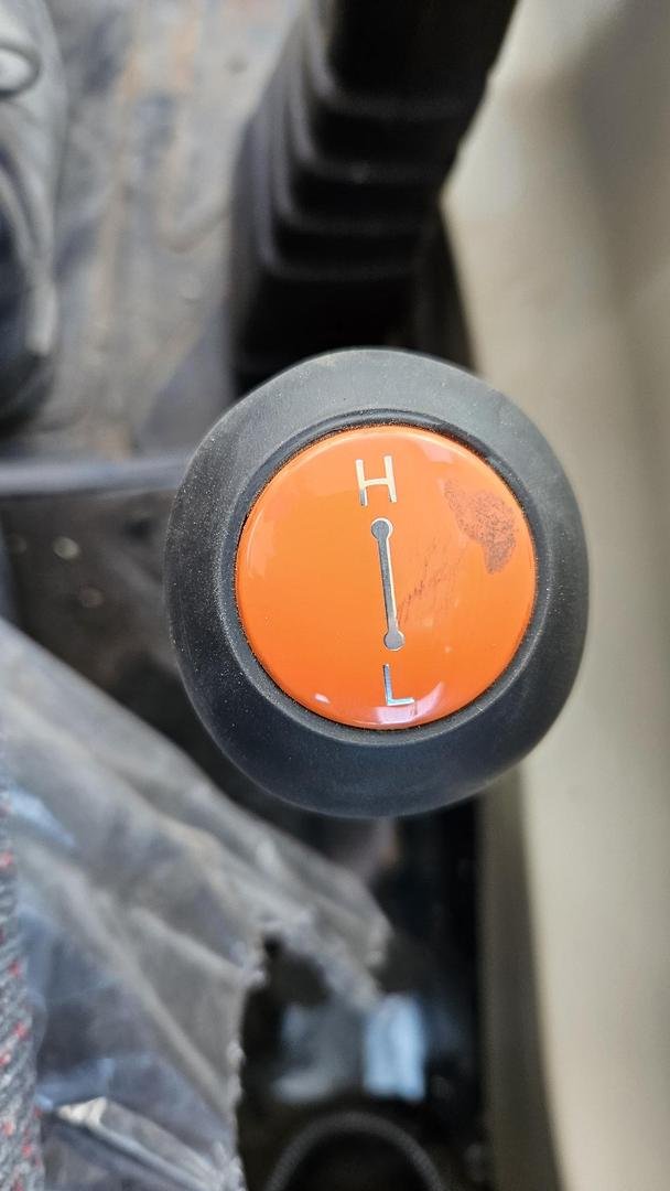 2022 Massey Ferguson 6712 Global Series Red