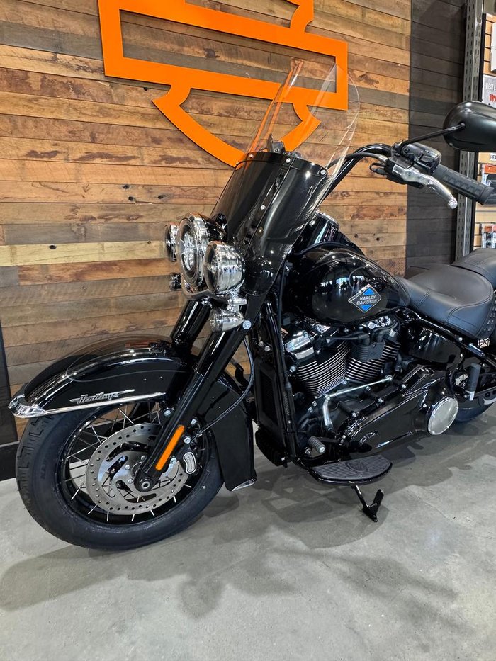 2025 Harley-Davidson Heritage Classic 117 (FLHC) Softail Black