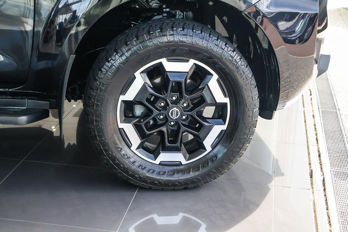 2023 Nissan Navara ST-X