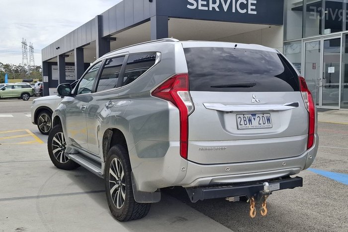 2016 Mitsubishi Pajero Sport GLS