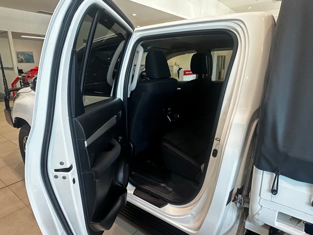 2021 Toyota Hilux 4x4 2.8L DSL D/C/C 6AT SR5