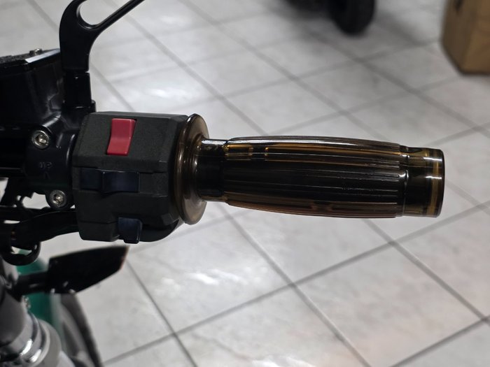 1991 Kawasaki ZR550 (ZEPHYR)