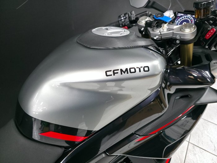 2024 CFMOTO 450 SR ABS Black