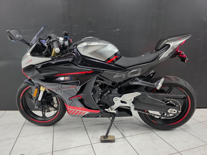 2024 CFMOTO 450 SR ABS Black