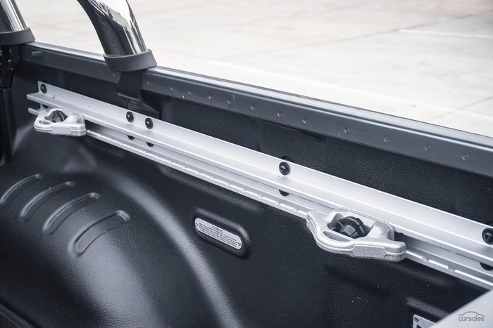 2025 Nissan Navara ST-X