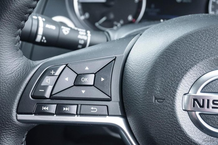 2025 Nissan Navara ST-X