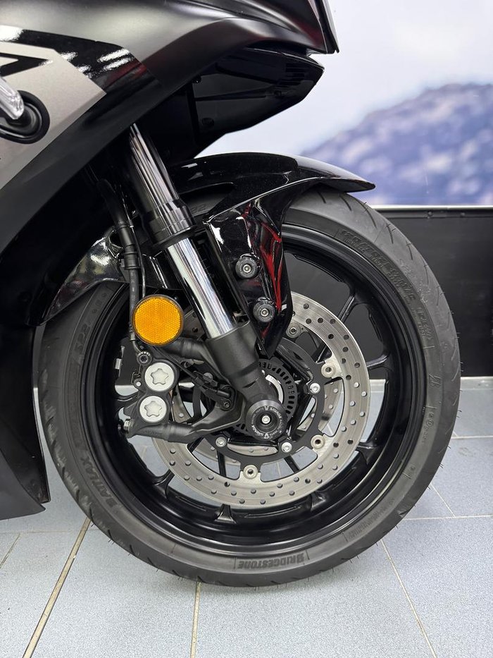 2025 Yamaha YZF-R7 HO YZF-R Black