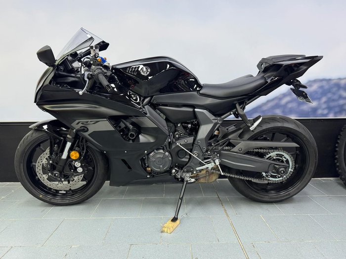 2025 Yamaha YZF-R7 HO YZF-R Black