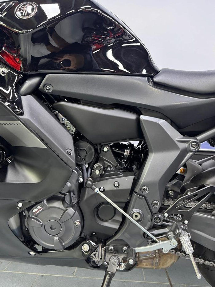 2025 Yamaha YZF-R7 HO YZF-R Black