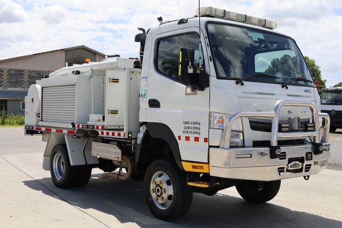 2017 Fuso Canter Fg 4X4 Quik Corp Fire Truck White