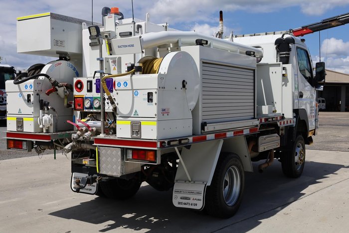2017 Fuso Canter Fg 4X4 Quik Corp Fire Truck White