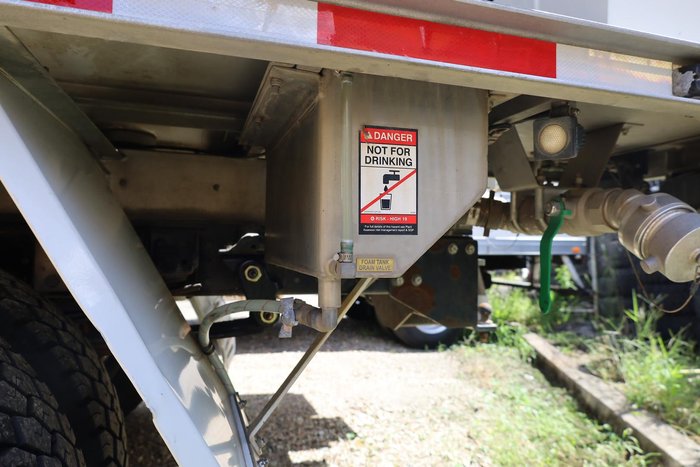 2017 Fuso Canter Fg 4X4 Quik Corp Fire Truck White