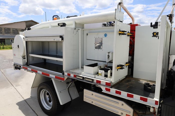 2017 Fuso Canter Fg 4X4 Quik Corp Fire Truck White