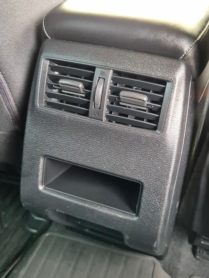 2022 Mitsubishi Outlander LS