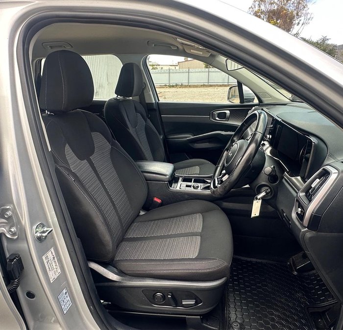 2022 Kia Sorento Sport