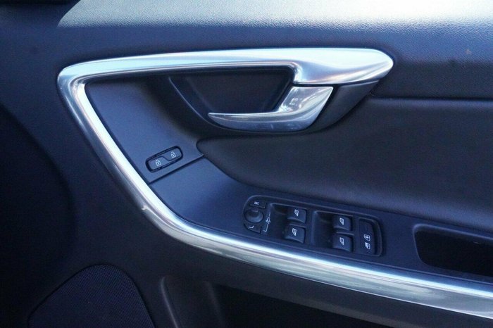 2016 Volvo XC60 D5 R-Design