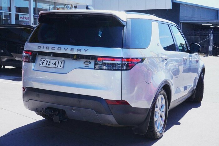 2019 Land Rover Discovery SD6 SE