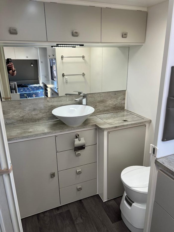 2022 Design RV Forerunner Van 2-1, 19'