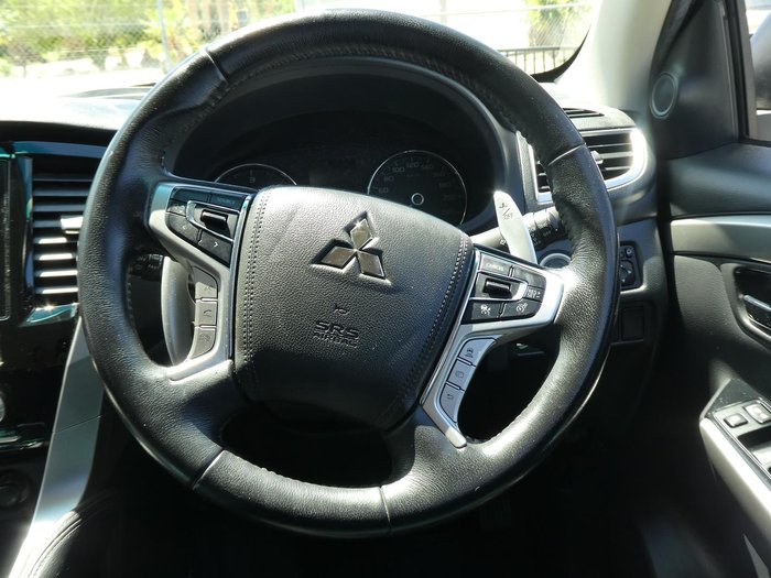 2022 Mitsubishi Pajero Sport GLX