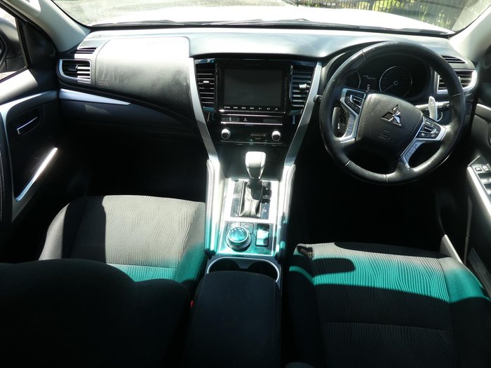 2022 Mitsubishi Pajero Sport GLX