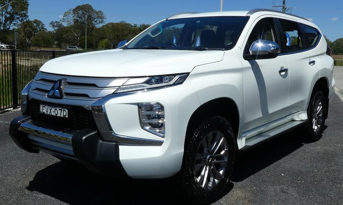 2022 Mitsubishi Pajero Sport GLX