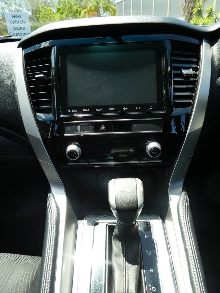 2022 Mitsubishi Pajero Sport GLX