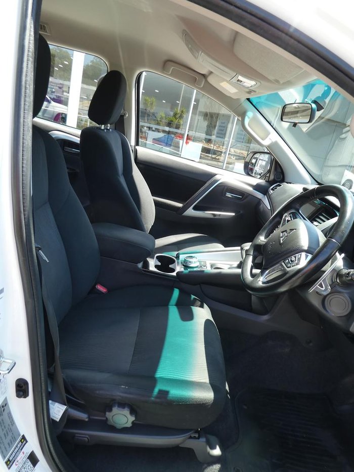 2022 Mitsubishi Pajero Sport GLX