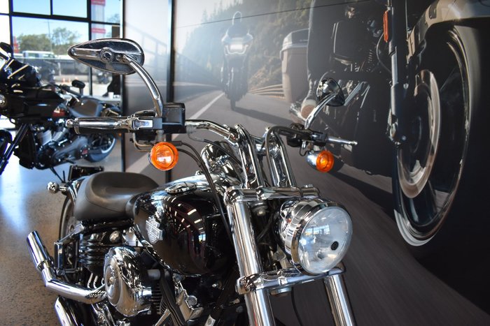 2008 Harley-davidson FXCW ROCKER VIVID BLACK