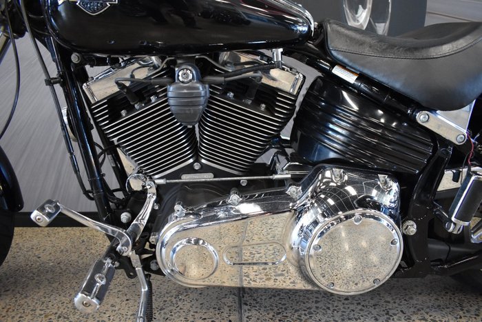 2008 Harley-davidson FXCW ROCKER VIVID BLACK