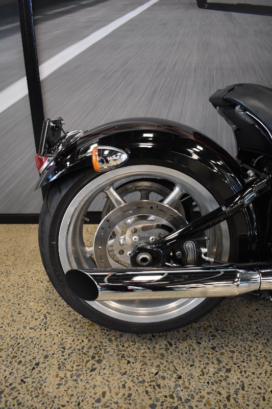 2008 Harley-davidson FXCW ROCKER VIVID BLACK