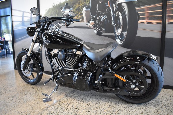 2008 Harley-davidson FXCWC ROCKER CUSTOM BLACK