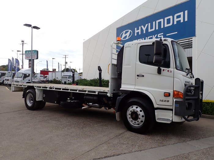2017 HINO FG 1628